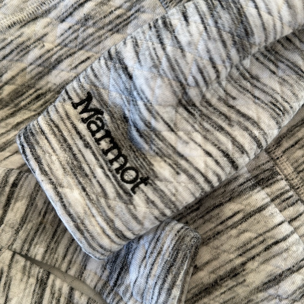 Marmot | Annie Quilted Pullover Sweatshirt | Cowl Neck |  Gray/White/Black | XS - Picture 6 of 8